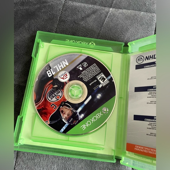 NHL 18 XBOX ONE Game - Picture 4 of 5